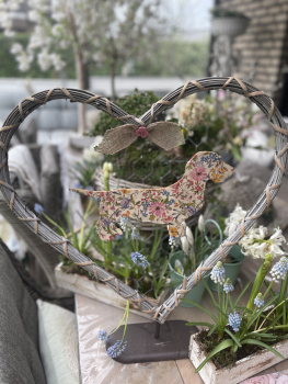 Grosses Herz mit Gitter & Blumendackel